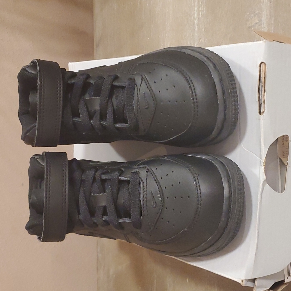Nike sneakers, force 1